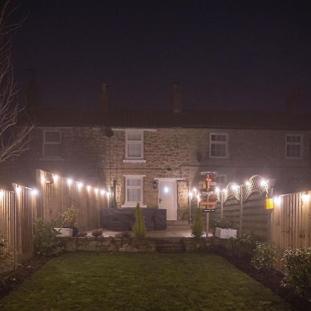 Finest Retreats - Bumblebee Cottage Pickering Buitenkant foto