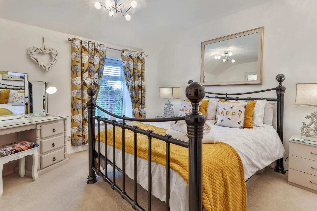 Finest Retreats - Bumblebee Cottage Pickering Buitenkant foto
