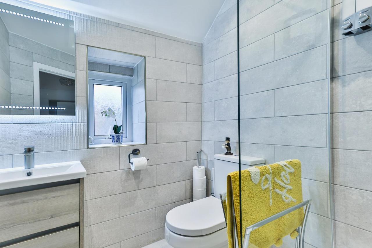 Finest Retreats - Bumblebee Cottage Pickering Buitenkant foto