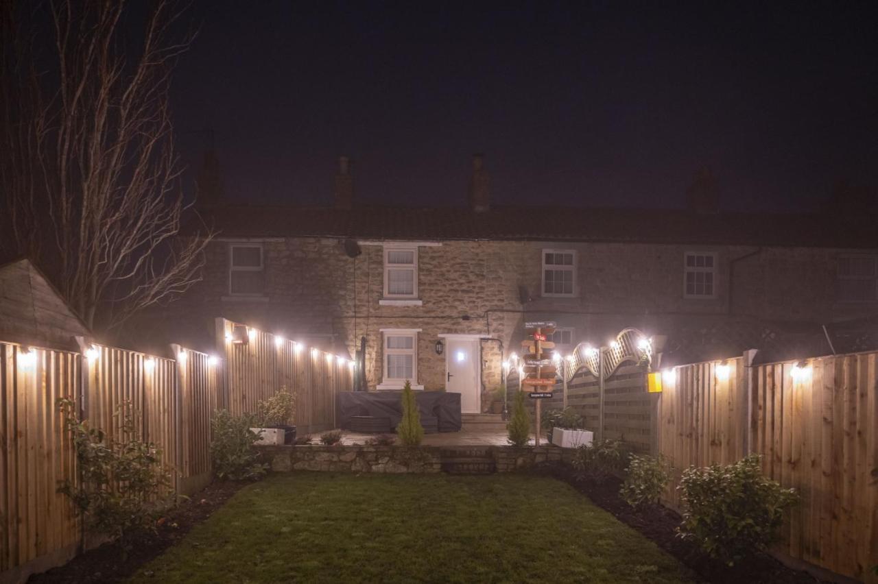 Finest Retreats - Bumblebee Cottage Pickering Buitenkant foto